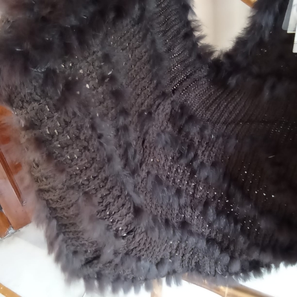 Ameise Faux Fur Knitted Vest NWT - Picture 6 of 17
